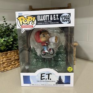 🆕 Funko Pop | E.T. 40th Anniversary - Elliott and E.T. Flying!